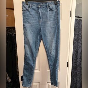 American Eagle Outfitters Light Blue Skinny Jeans